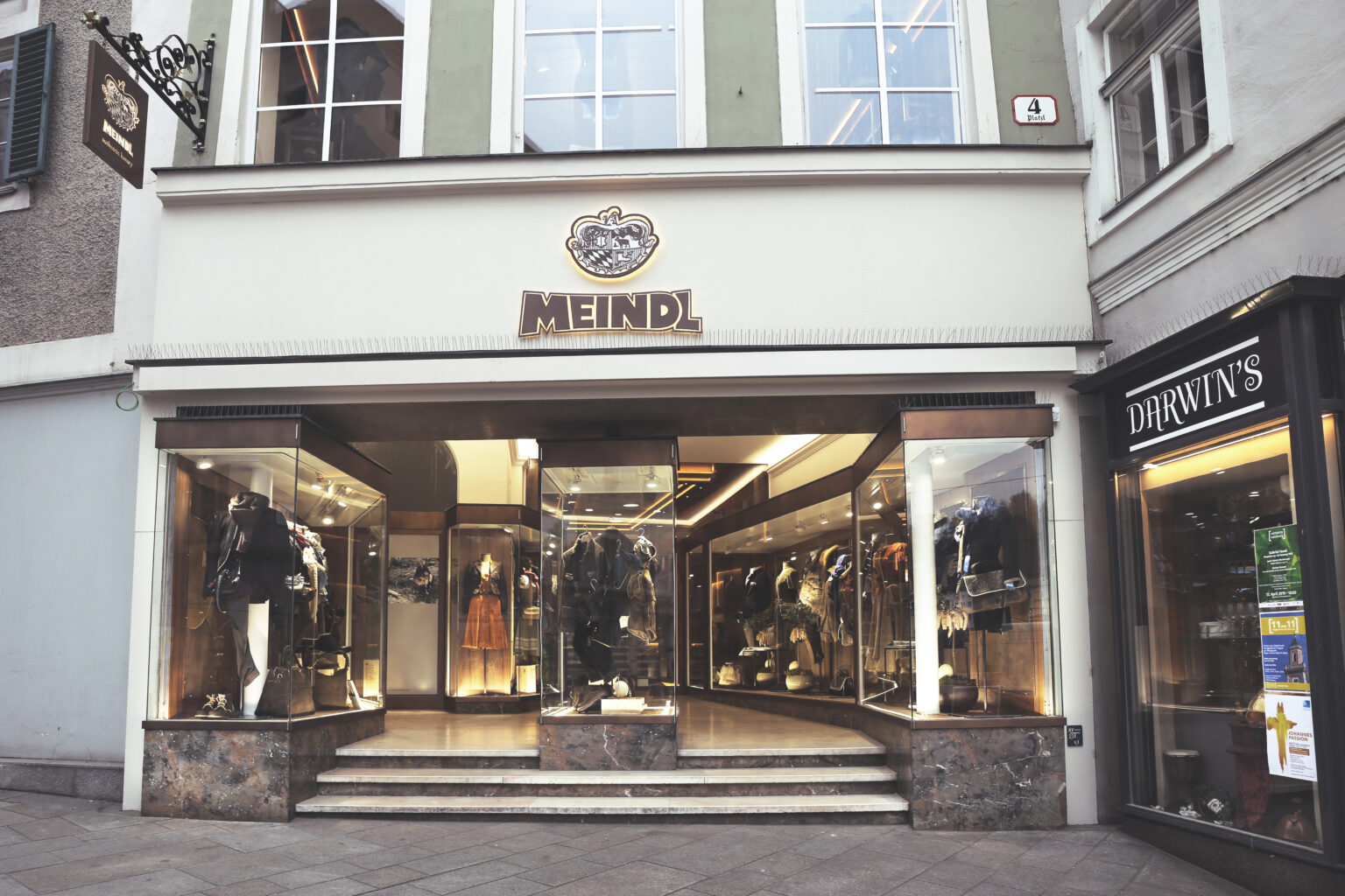 dood Informeer schuif Meindl authentic Luxory Store - Salzburg Guide